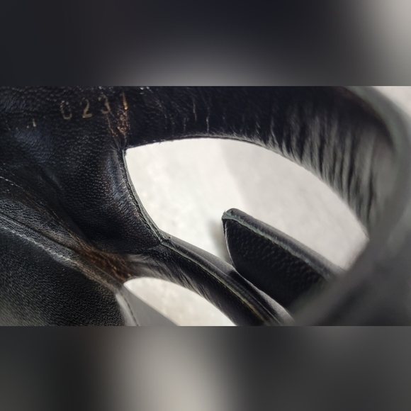 GIVENCHY G Logo Women's size 37 Black Slip On Leather Sandals - Picture 2 of 14